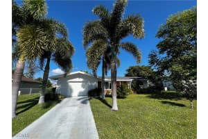 923 Se 32nd St, Cape Coral