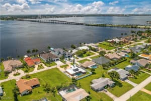 4414 Se 20th Pl, Cape Coral