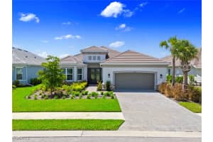 15745 Cortina St, Naples