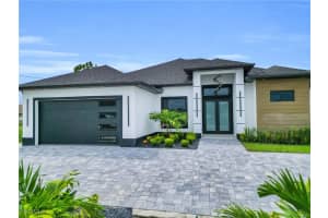 911 Sara Ave N, Lehigh Acres