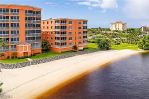 14813 Laguna Dr Ph-1b, Fort Myers
