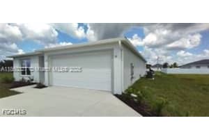 2305 Santa Barbara Blvd N, Cape Coral