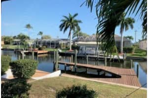 166 Sw 52nd St, Cape Coral