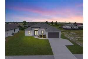 1019 Kismet Pkwy W, Cape Coral