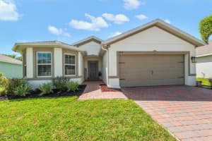 8864 Cascade Price Cir, North Fort Myers