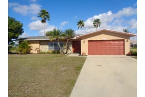905 Sw 40th Ter, Cape Coral