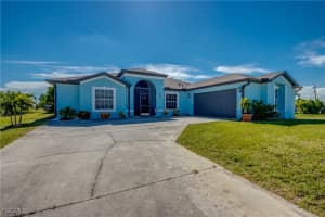 2613 Sw 7th Pl, Cape Coral