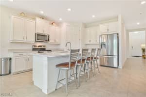 2916 Royal Gardens Ave, Fort Myers