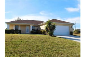 1826 Ne 18th Ave, Cape Coral
