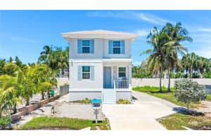 1727 Danford St, Naples