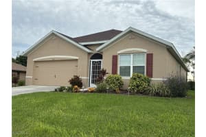 2301 Sw 38th Ter, Cape Coral