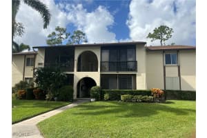 305 Knotty Pine Cir D-1, Lake Worth