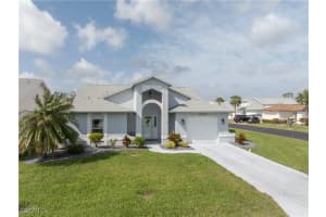 17808 Dracena Cir, North Fort Myers