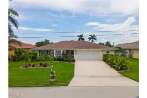 1926 Se 12th Ter, Cape Coral