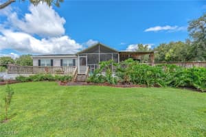 4936 Steve Reeves Ln, Plant City