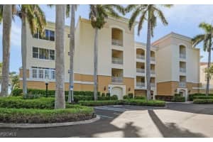 11130 Harbour Yacht Ct 13b, Fort Myers