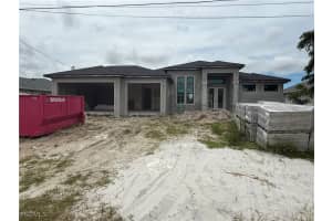 300 Sw 13th Ct, Cape Coral