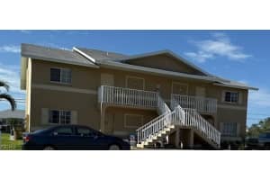 922 Cape Coral Pkwy W, Cape Coral