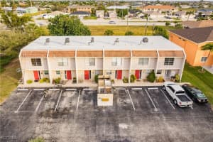 1123 Sw 48th Ter 103, Cape Coral