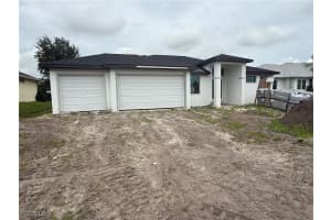 131 Nw 7th Ter, Cape Coral