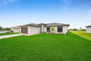 204 Nw 14th St, Cape Coral