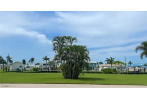 3875 Royal Palm Dr, St James City
