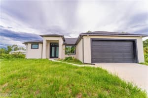 3217 63rd St W, Lehigh Acres