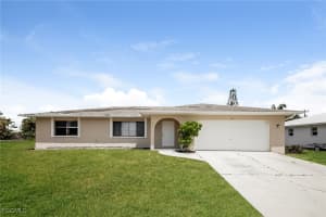 133 Se 25th Ln, Cape Coral