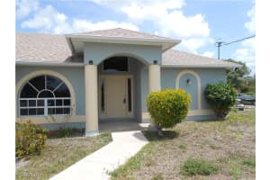 407 Chamonix Ave S, Lehigh Acres