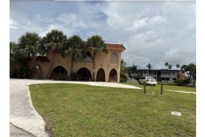 5101 Manor Ct 3, Cape Coral