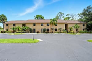 7116 Lakeridge Ct 103, Fort Myers