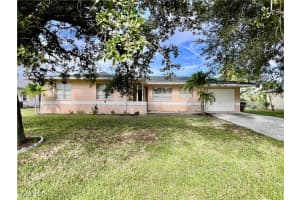 2326 Se 8th Ave, Cape Coral