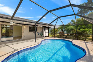 3212 Se 1st Ct, Cape Coral