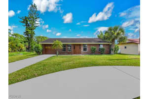 1313 Farmdale St, Lehigh Acres