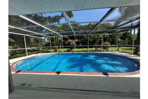 1315 Se 45th St, Cape Coral