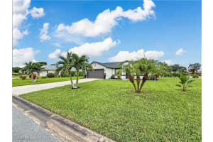 15 Crestwood Cir S, Lehigh Acres