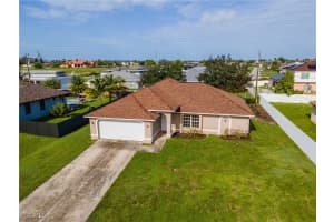 152 Nw 6th Ave, Cape Coral