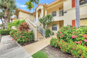 6635 Huntington Lakes Cir 202, Naples