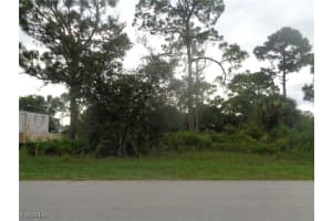 840 Naples Ave S, Lehigh Acres