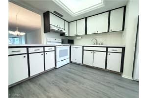 2264 Winkler Ave 107, Fort Myers