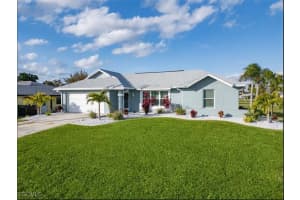213 Se 10th Ter, Cape Coral