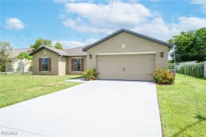 1005 Sw 6th Pl, Cape Coral