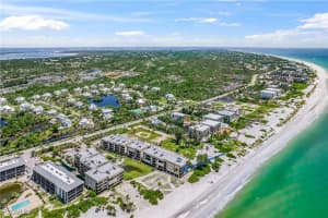 2721 W Gulf Dr 201, Sanibel