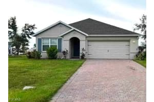 19 Nw 29th Ter, Cape Coral