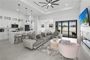 837 Ne 6th Pl, Cape Coral