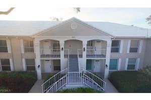 821 Gulf Pavilion Dr 204, Naples