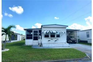 865 Moonlight Dr, North Fort Myers