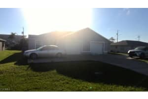 1123 Se 5th Ct, Cape Coral