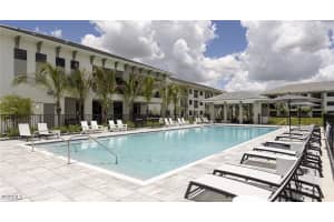 7301 Lake Bank Loop Amity, Fort Myers