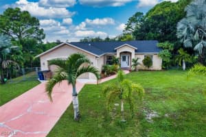 2212 Wayne Ave S, Lehigh Acres